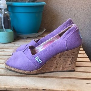 Toms Shoes - TOMS | Violet Open-Toe Wedge Toms Shoes - TOMS | Violet Open-Toe Wedge